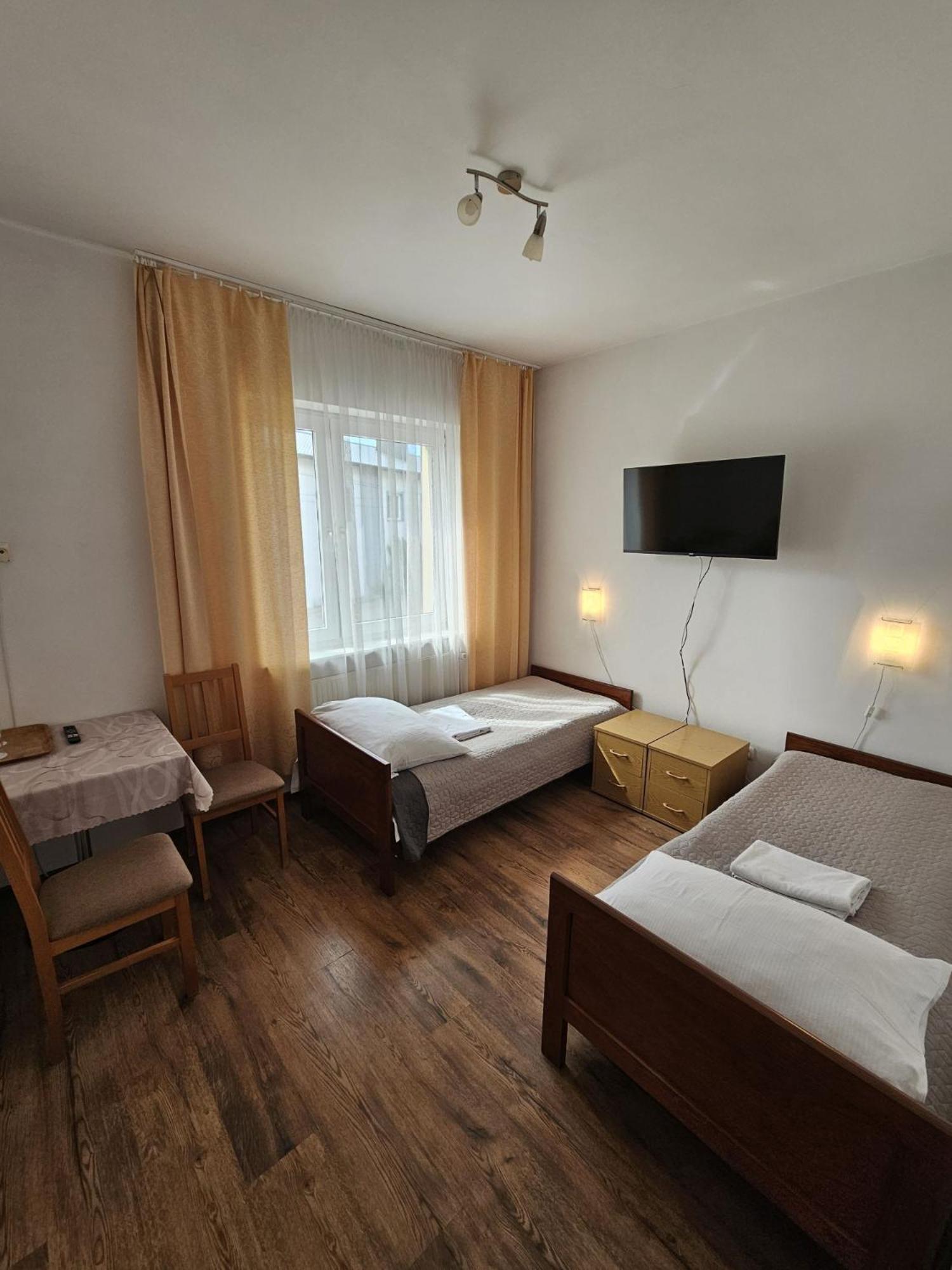 Hotel Eden 24H Rzeszów Kültér fotó